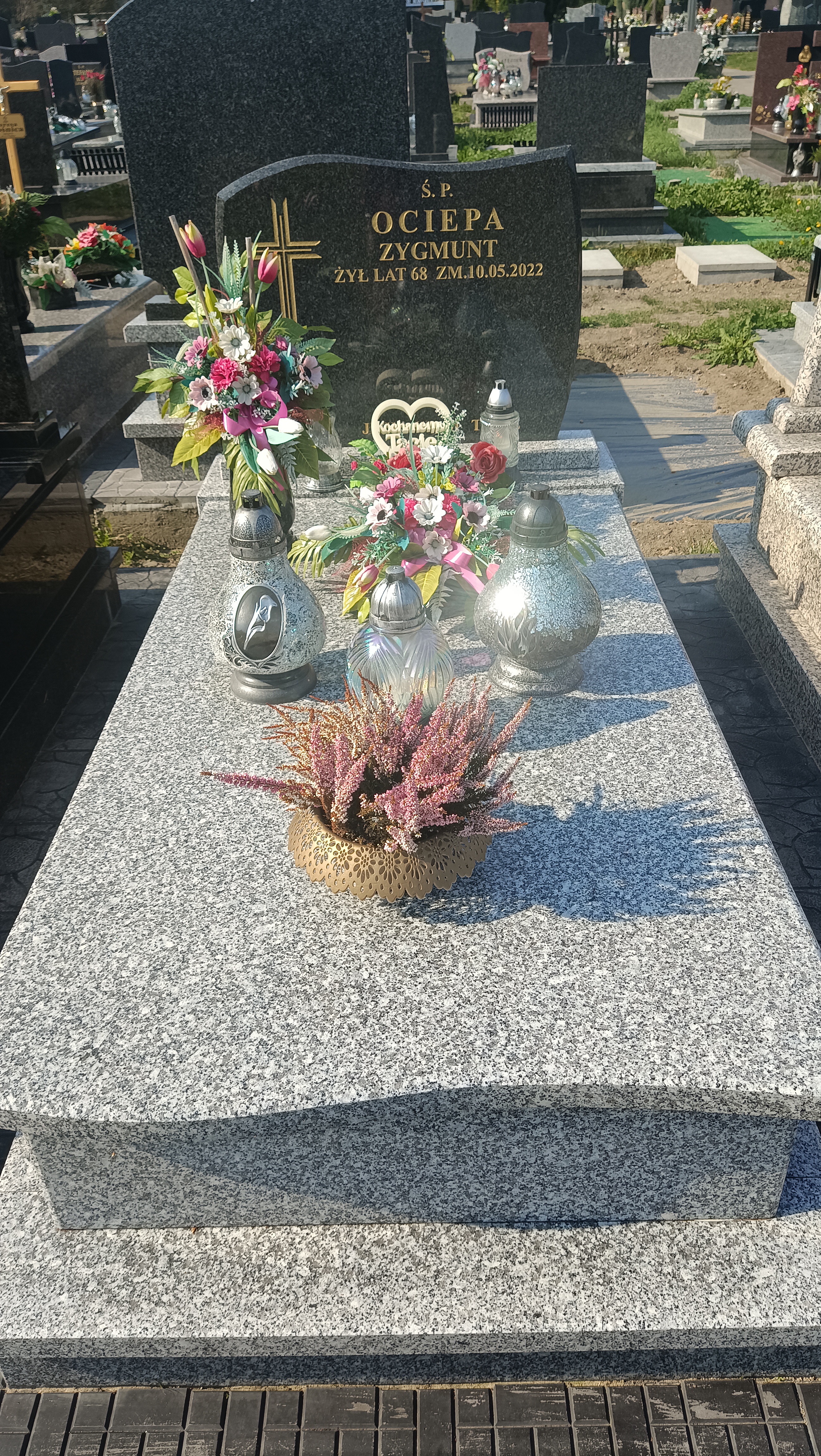 Grób ZYGMUNT OCIEPA